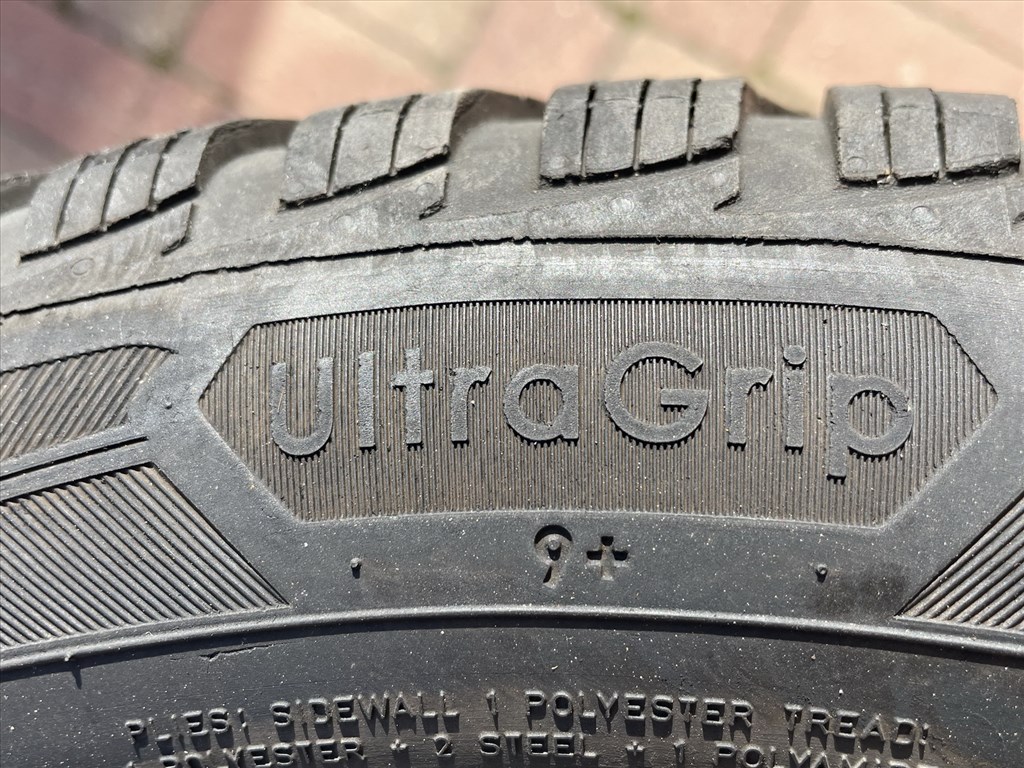  195/5516" használt Goodyear téli gumi gumi 7. kép