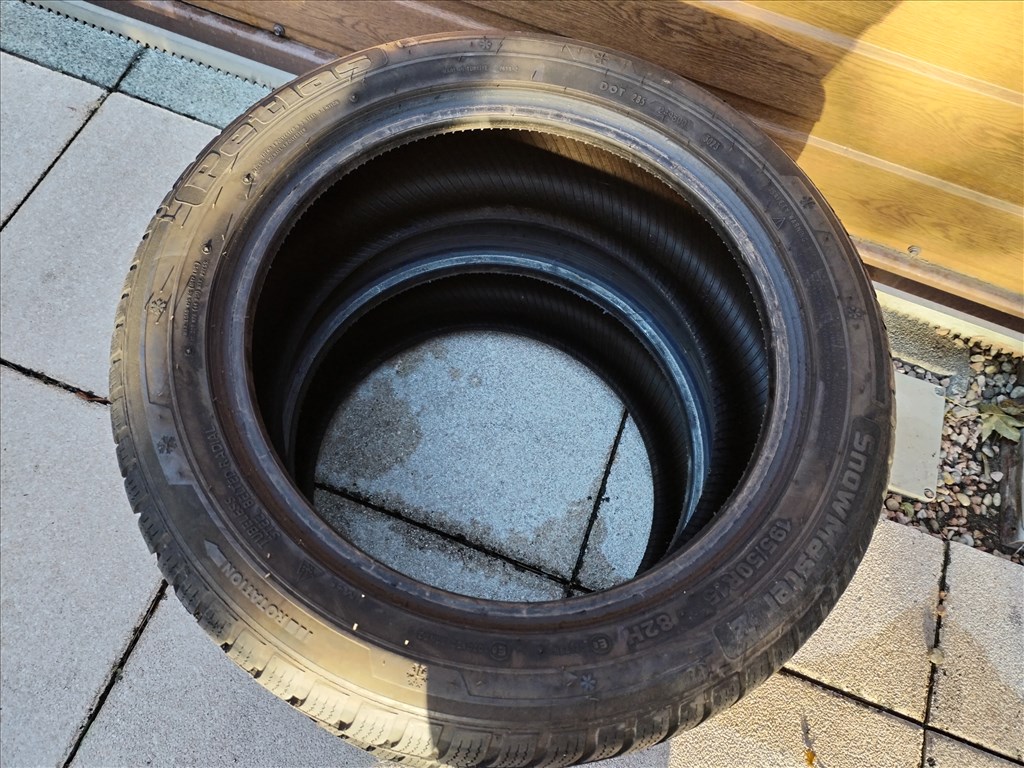  195/5015" újszerű Petlas téli gumi 2 db 2023.30.hét 2. kép