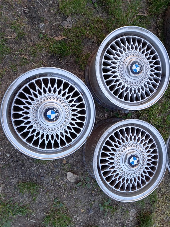  Bmw 5x120 lyukosztású 15" használt (gyári felni) alufelni e36 1. kép
