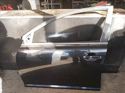 Toyota Avensis T25 kombi Bal első ajtó fekete