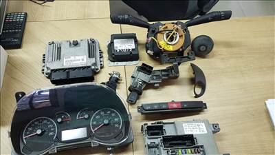 Fiat Doblo 1.6D bontott egyéb alkatrészek 