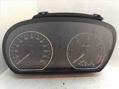 BMW 1 Kilométeróra