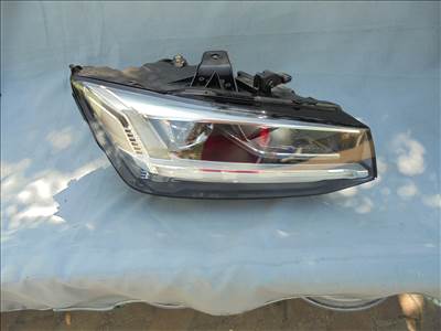 Audi Q2 Full led fényszóró újszerű állapotban eladó