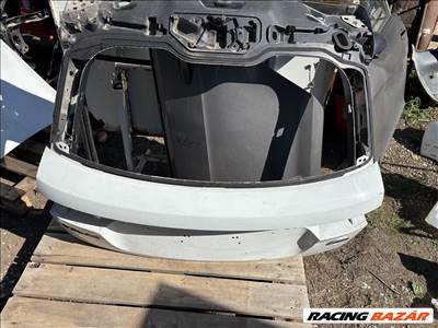 Land Rover Range Rover Velar csomagtérajtó 