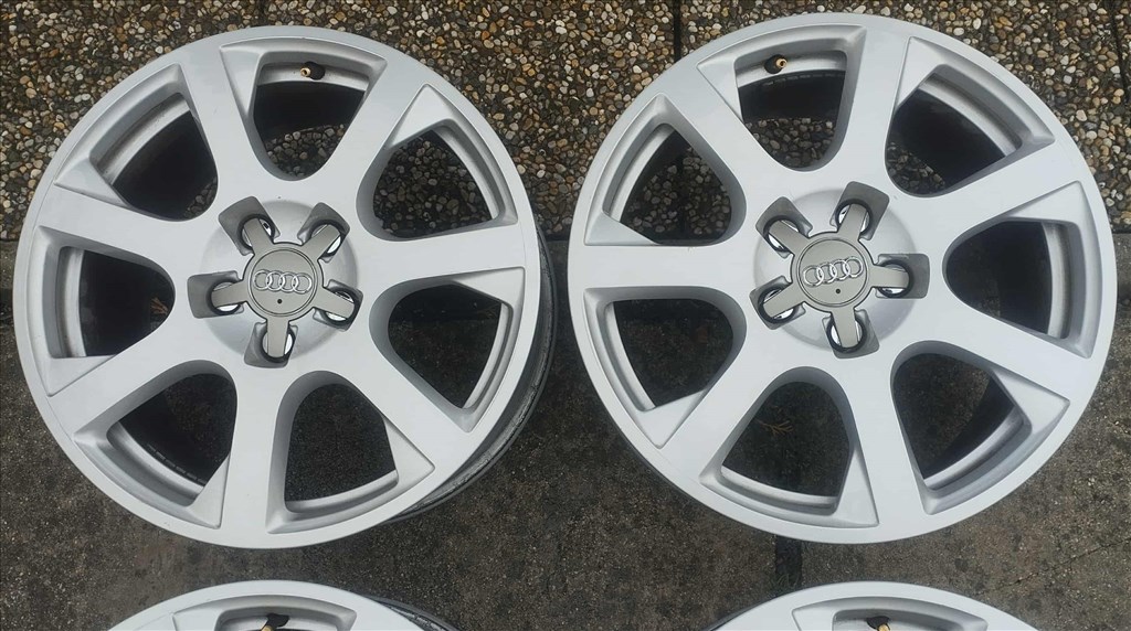 5x112 17 Audi gyári alufelni r17 " 66,5 agyméret Q5 A4 A6 Q3 5. kép