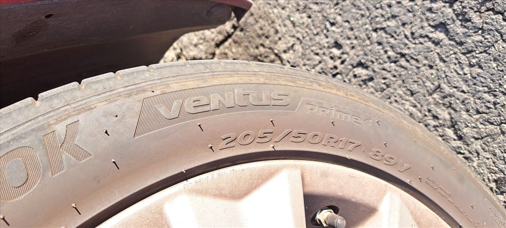 Hankook Ventus Prime4 205/50 R17 Nyári gumik 4 db DOT: 0823 2. kép