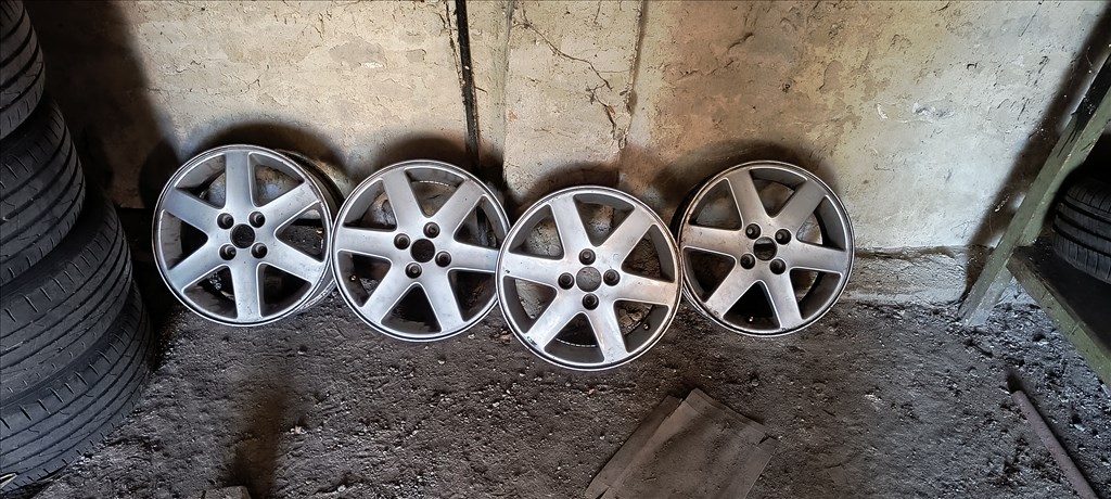  4x100 lyukosztású 5JJ 15" használt (gyári felni) alufelni 2. kép