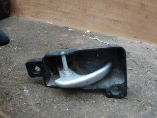 Ford Puma Mk1 Bal első Belső Kilincs *149437* 95aga22601ab