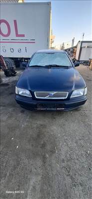 Volvo V40 bontott alkatrészei