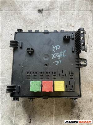 Opel Vectra C Bcm modul biztosíték tábla  13170892