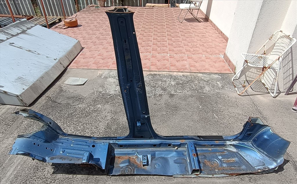 Suzuki Wagon R oldal elem 2. kép
