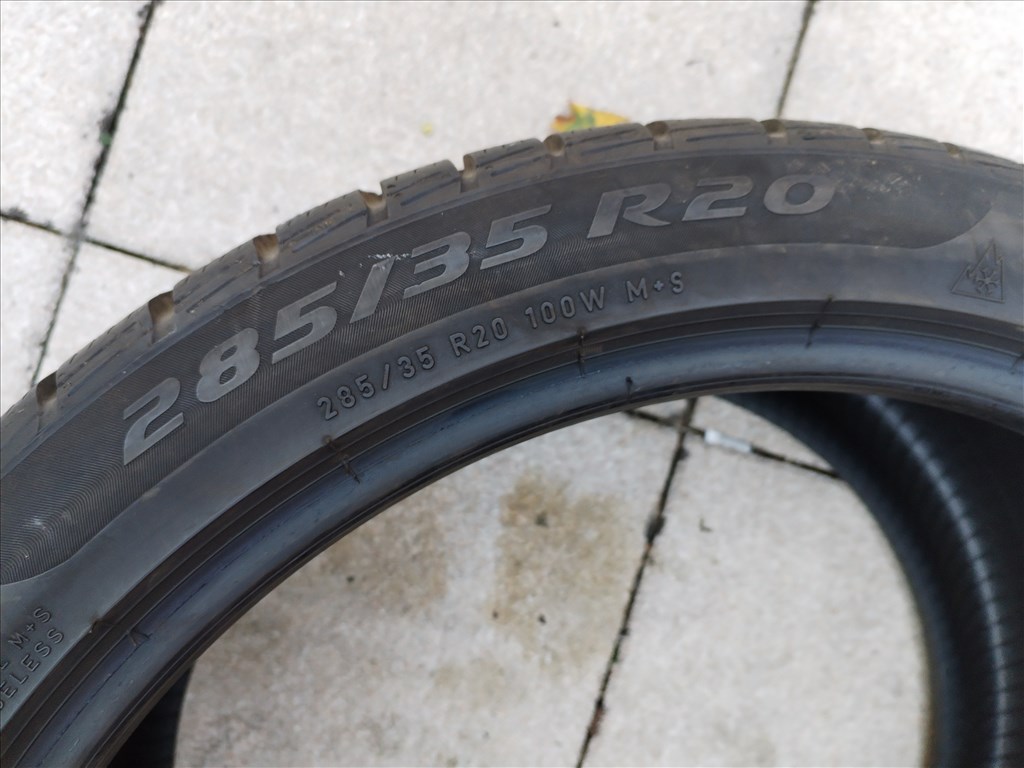  285/3520" használt Pirelli téli gumi 2 db 3. kép