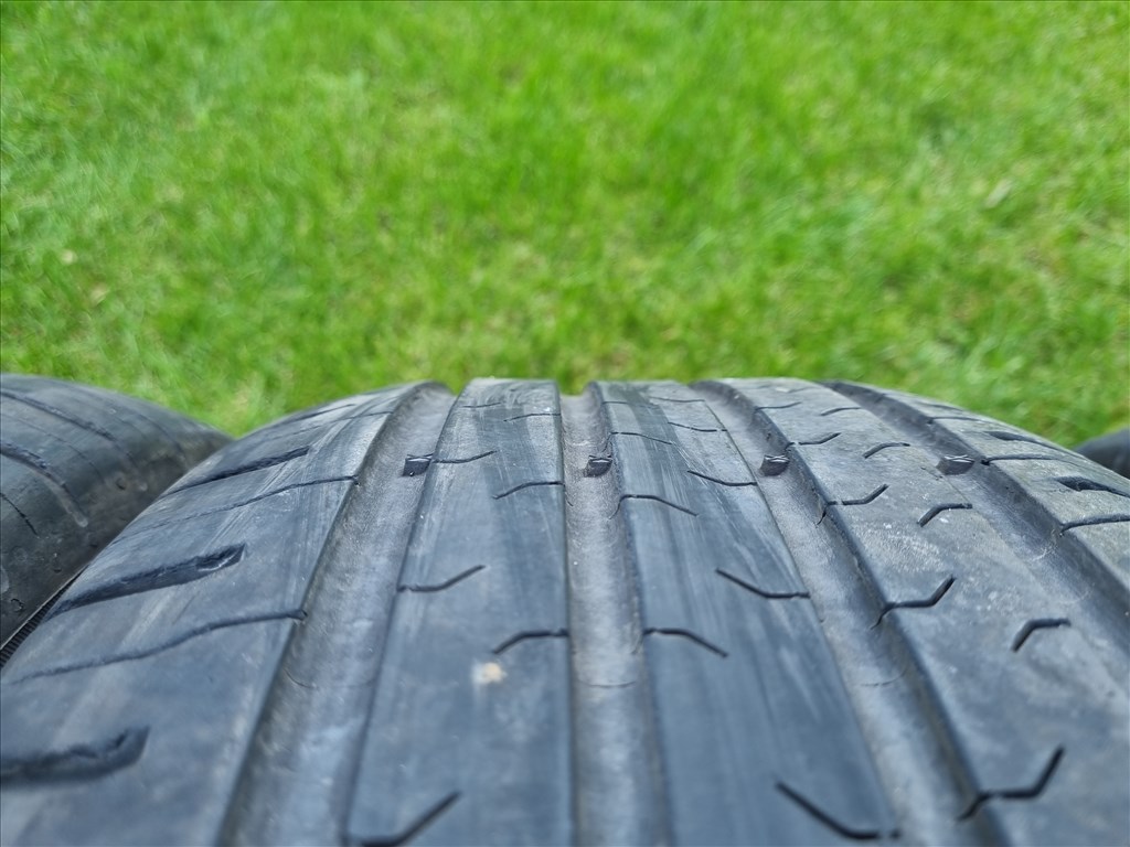  235/55 R17" használt Continental nyári gumi 3. kép