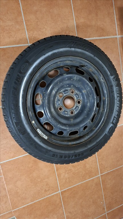  205/6016" használt Michelin téli gumi gumi 2. kép