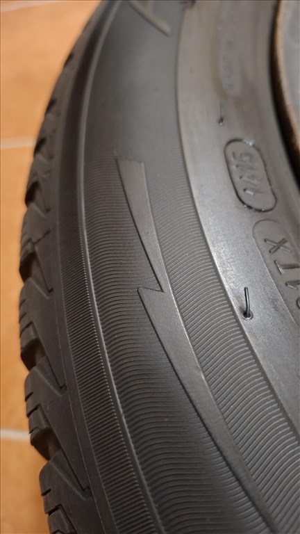  205/6016" használt Michelin téli gumi gumi 8. kép