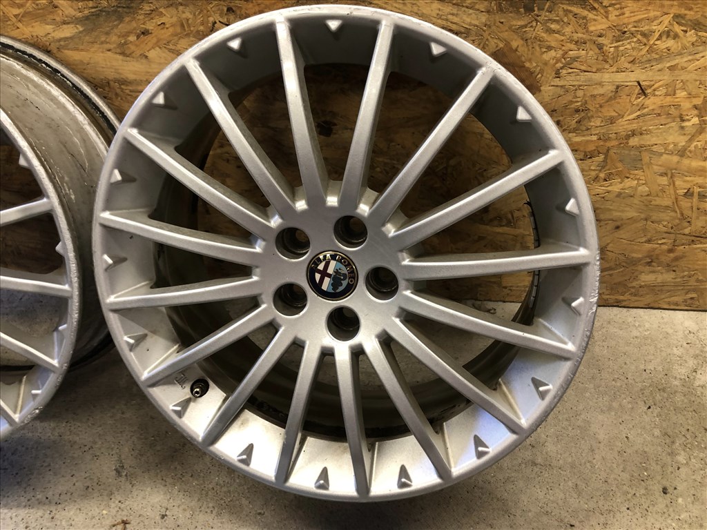 17 colos Alfa Romeo 5x98 sport, 147,156, alufelni 17 col 2. kép