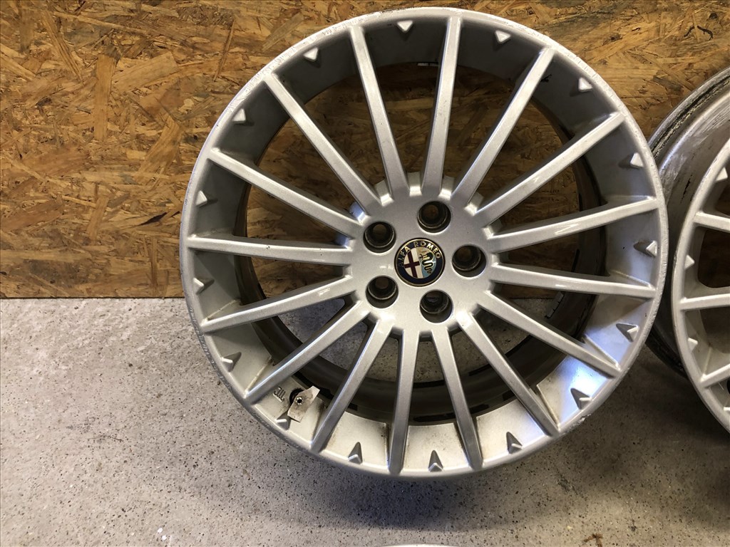 17 colos Alfa Romeo 5x98 sport, 147,156, alufelni 17 col 3. kép