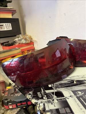 Audi A3 bal hátsó lámpa 8P4 945 095 G