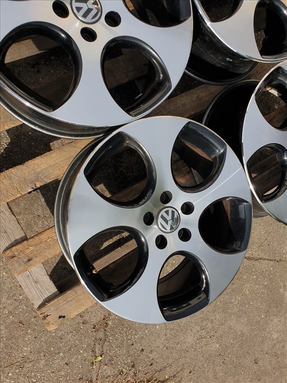 18" 5x112 VW Golf GTi 3. kép
