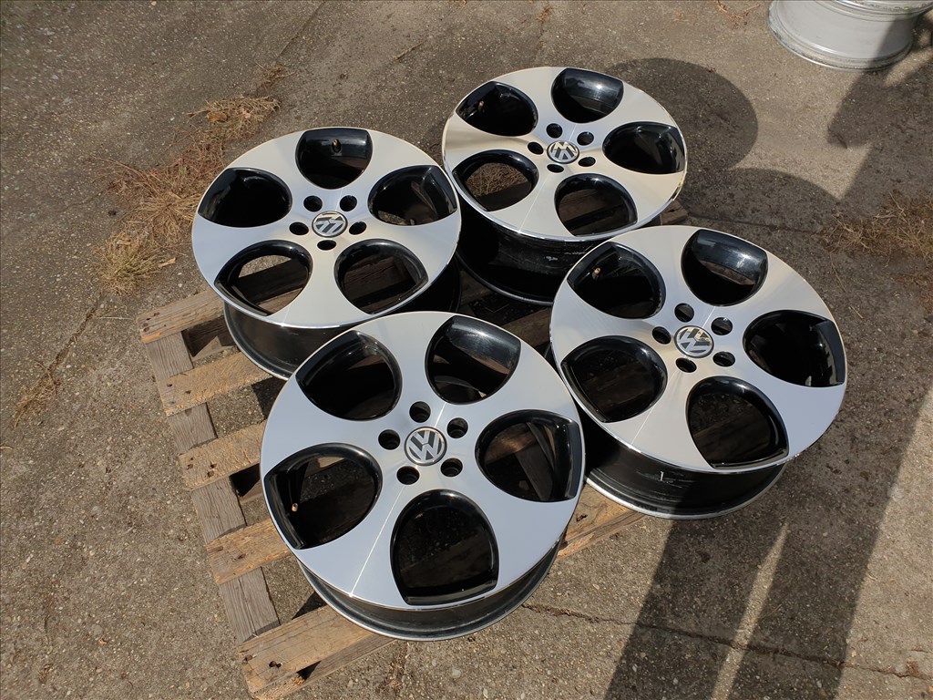 18" 5x112 VW Golf GTi 5. kép
