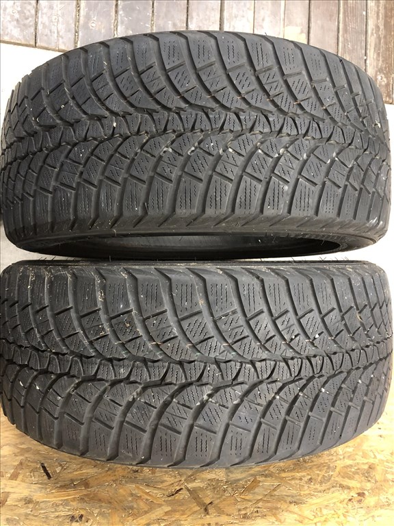 245/45/18 téli gumi Kumho 245 45 18 1. kép