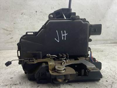 VW BORA Jobb hátsó Ajtózár