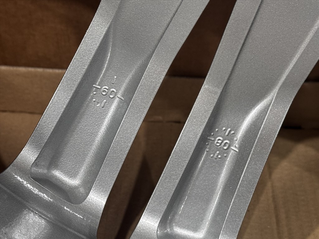 R20 Original Mercedes 8.5J ET45 - A2044012402 / A204 401 2402 1db alufelni felni 6. kép