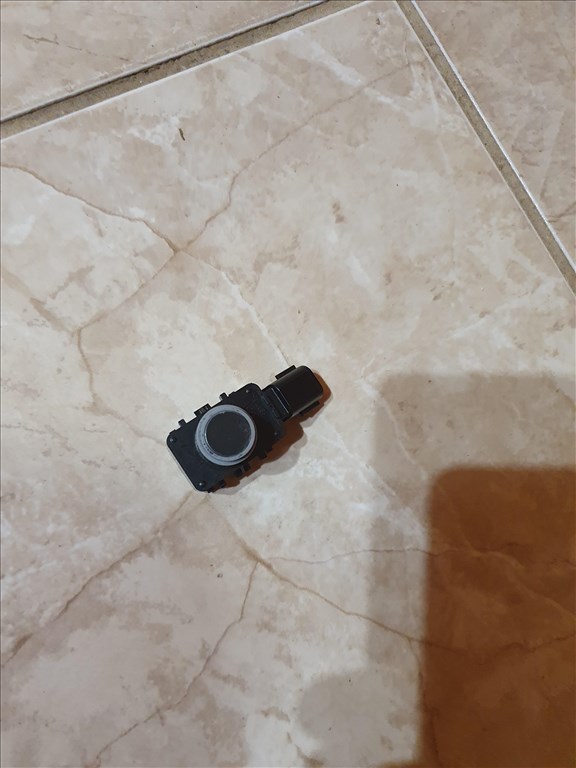 Toyota Corolla (E210) parkolóradar  8934133220 1885003140 3. kép