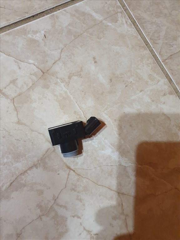 Toyota Corolla (E210) parkolóradar  8934133220 1885003140 4. kép