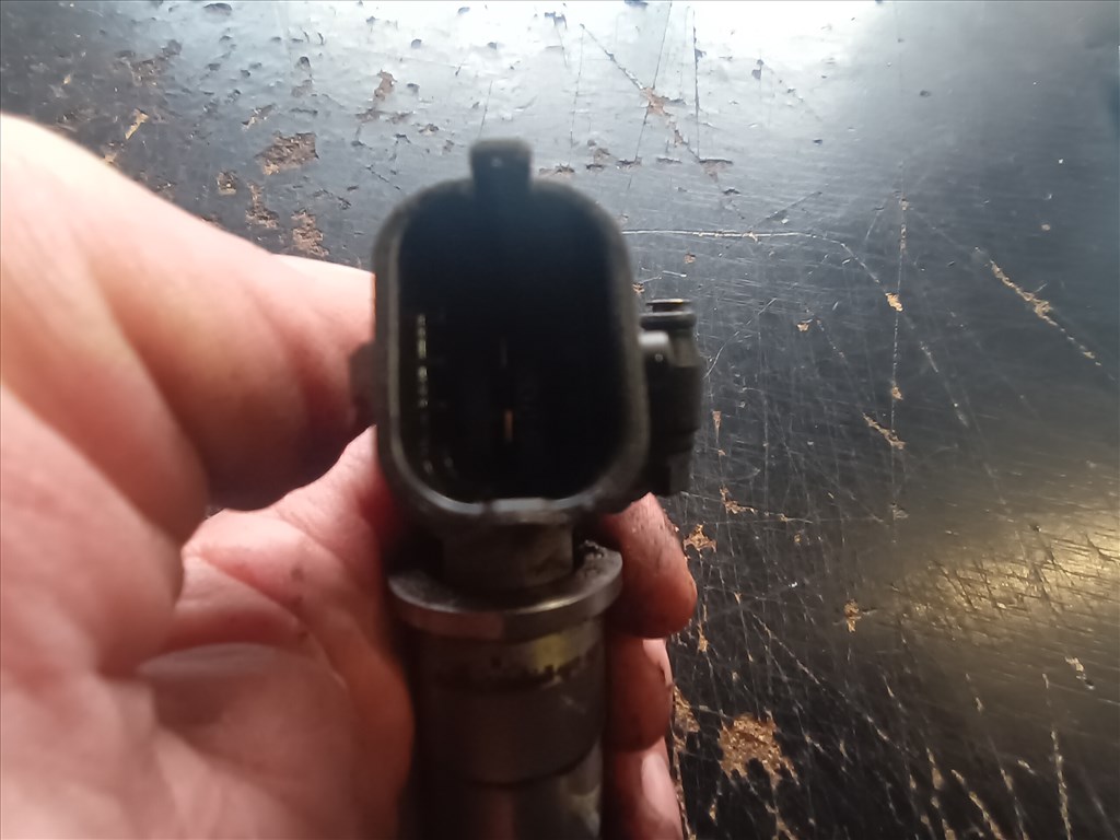 Nissan X-trail T31 2.0dci porlasztó  505056bh82409398 4. kép