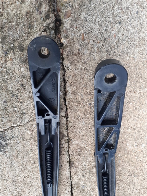 Volkswagen Passat B6 Első ablaktörlő kar  balkormányos 3c1955409c 3c1955410c 5. kép