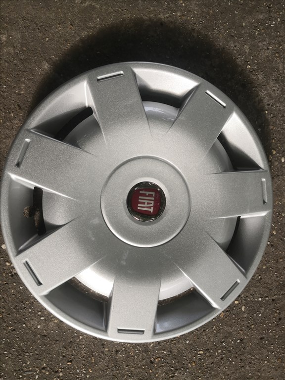 Fiat 16-os gyári dísztárcsa 1db 1. kép