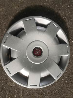 Fiat 16-os gyári dísztárcsa 1db