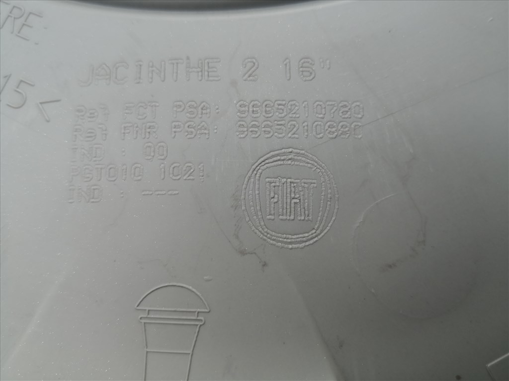 Fiat 16-os gyári dísztárcsa 1db 2. kép