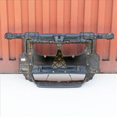 BMW 1er E81-E87 hûtőkeret tartókonzol