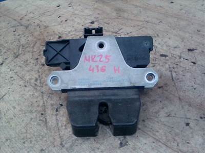 FORD Focus 2004.09.01-2007.08.31 Csomagtér ajtó zárszerkezet