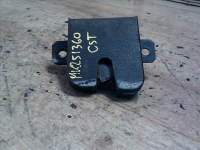 VOLKSWAGEN GOLF IV. Csomagtér ajtó zárszerkezet