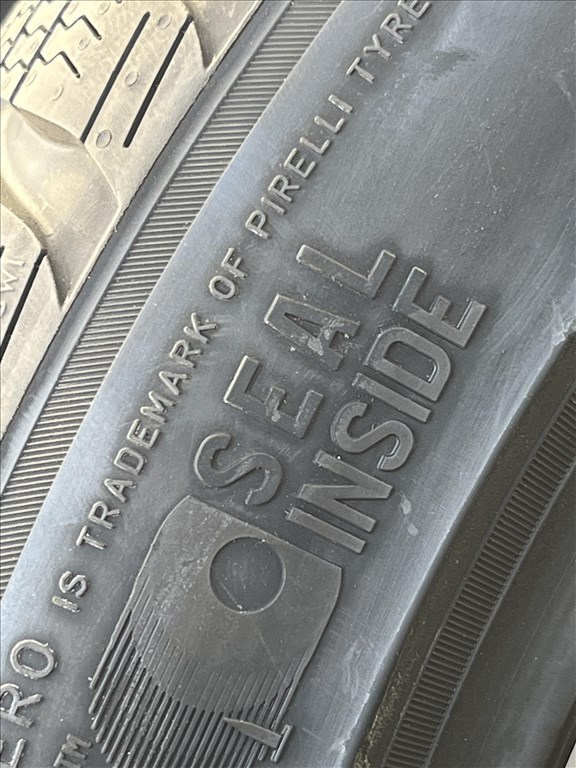  Új 235/45R18 23545-18 Pirelli Sottozero 3 Seal téli gumi 3. kép