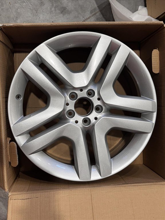 R20 Original Mercedes 8.5J ET60 - A2514014102  / A251 401 4102 1db alufelni felni 1. kép