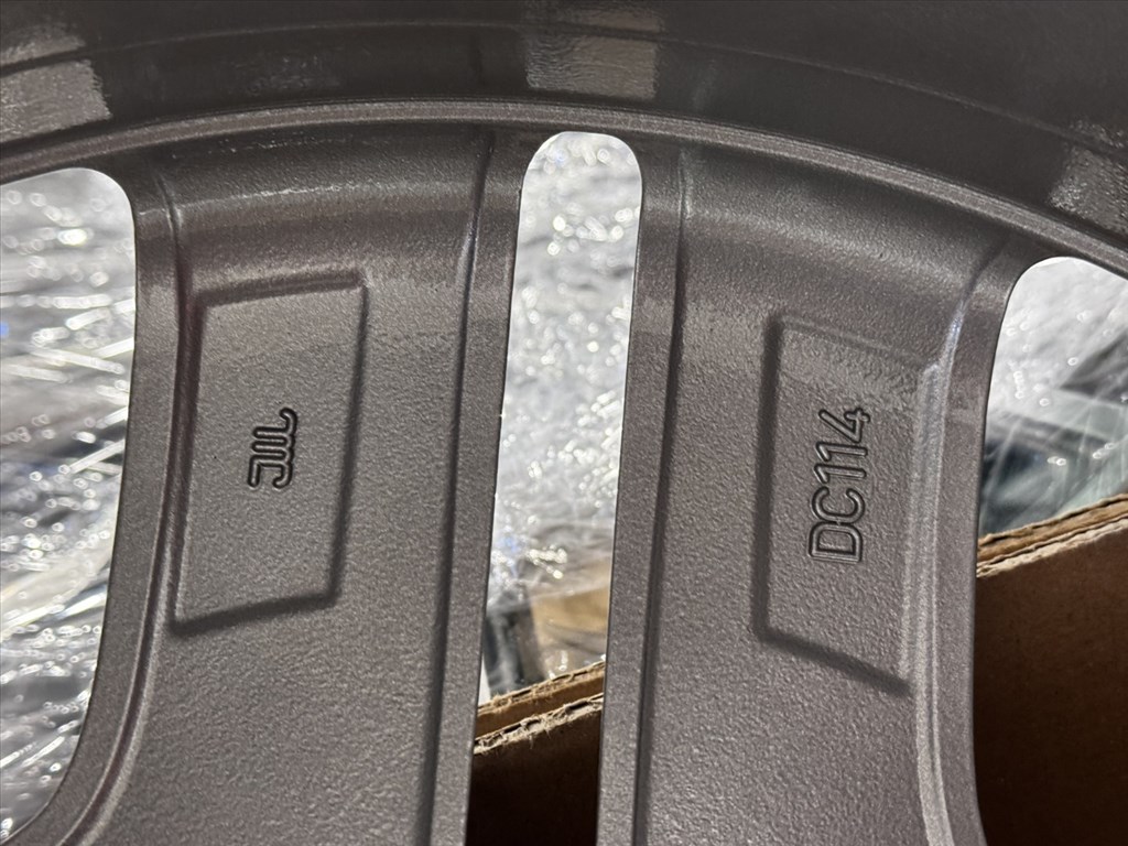 R20 Original Mercedes 8.5J ET60 - A2514014102  / A251 401 4102 1db alufelni felni 5. kép