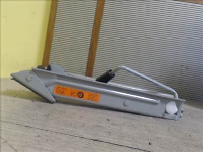 PEUGEOT 307 01-05 Autóemelő