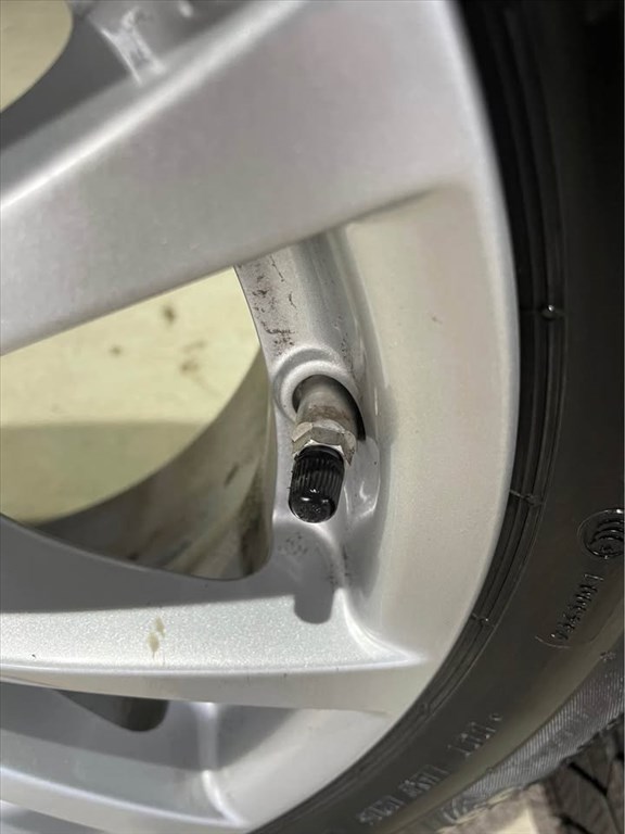 BMW F30-31 gyári 16” téli alufelni 6. kép