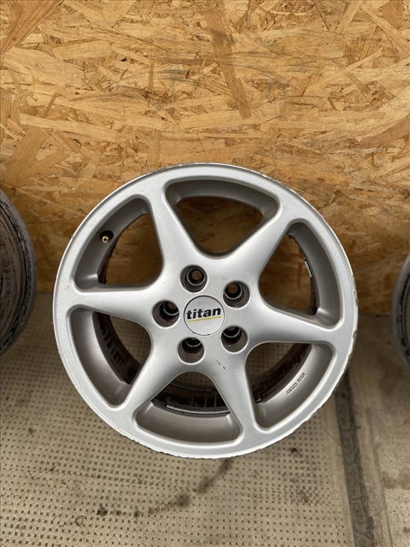  5x112 lyukosztású 7JJ 15" használt Titan alufelni 6. kép