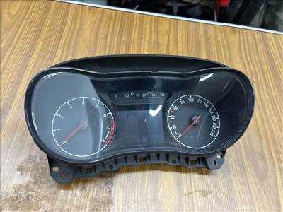 Opel Corsa E 1.4 Kilométeróra 9342 ,  13499775
