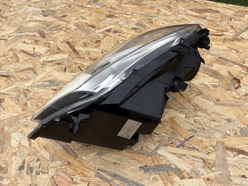 Volkswagen Polo IV Jobb első fényszóró  2. kép