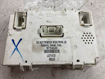 SUZUKI SWIFT III Biztosítéktábla Doboz