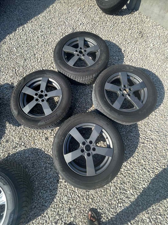  Mazda CX-5 17" Dezent alufelni,225/65 használt Pirelli téli gumi  1. kép