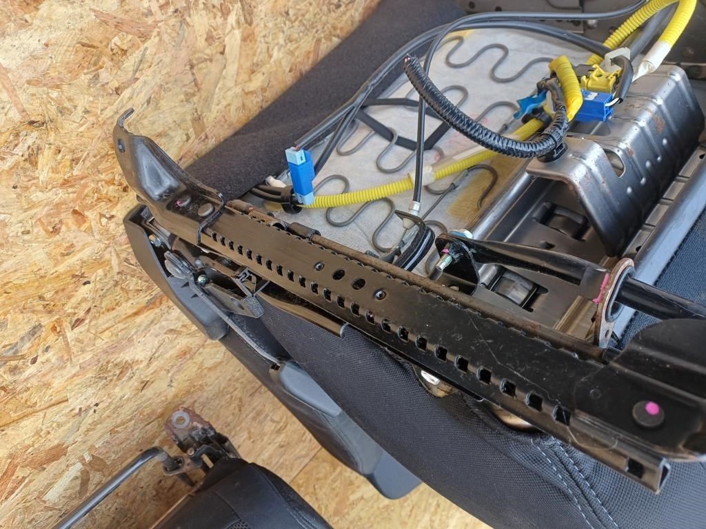 Subaru Impreza (2008-2012) Első Sport Ülés Pár Fűthető 8. kép