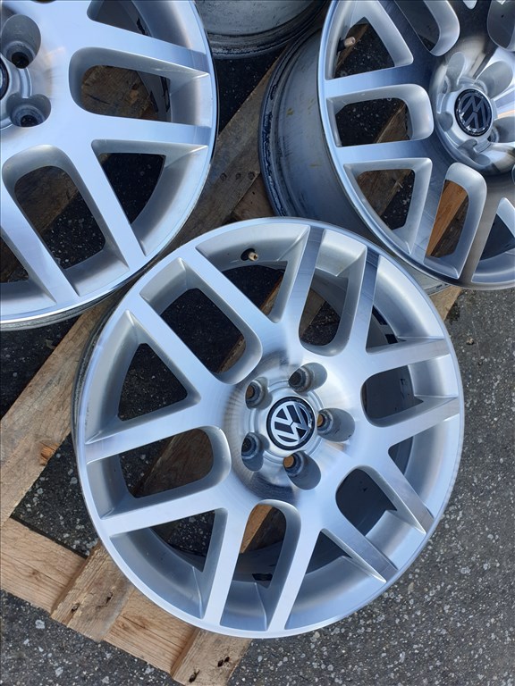 16" 5x100 Volkswagen Golf IV 3. kép