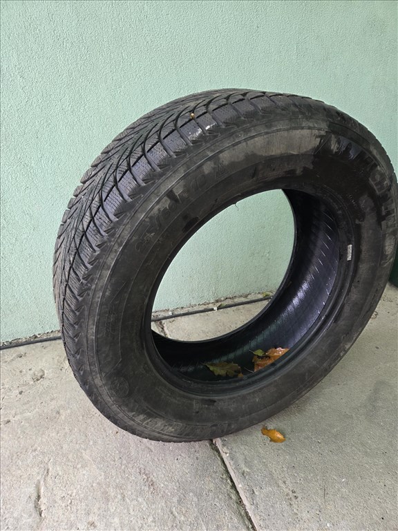  255/60 R18 használt Michelin téli gumi 3db 2. kép
